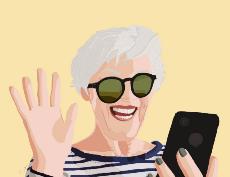 La imagen muestra a una mujer mayor riendo con gafas de sol y pelo blanco. En la mano izquierda lleva un móvil tipo smartphone y dirige la cara hacia la pantalla; la mano derecha está levantada como s