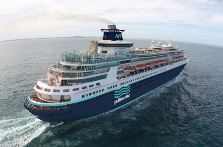 Imagel del barco del Crucero de la ilusión surcando el Mediterraneo.jpg