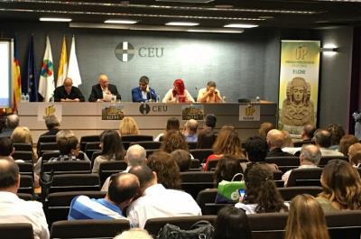 Elche Asamblea Público.jpg