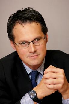 Fernándo Riaño.jpg